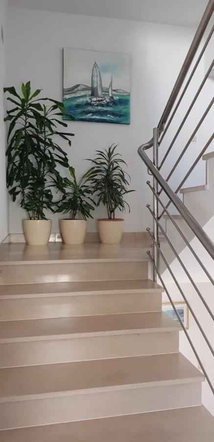 Apartmani Sonja Макарска Екстериор снимка