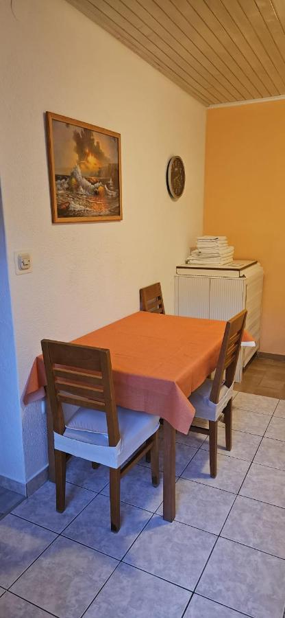 Apartmani Sonja Макарска Екстериор снимка