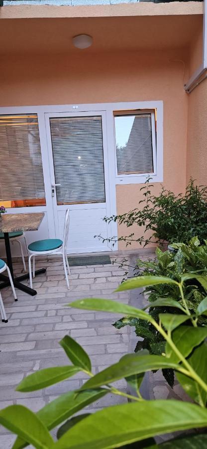Apartmani Sonja Макарска Екстериор снимка