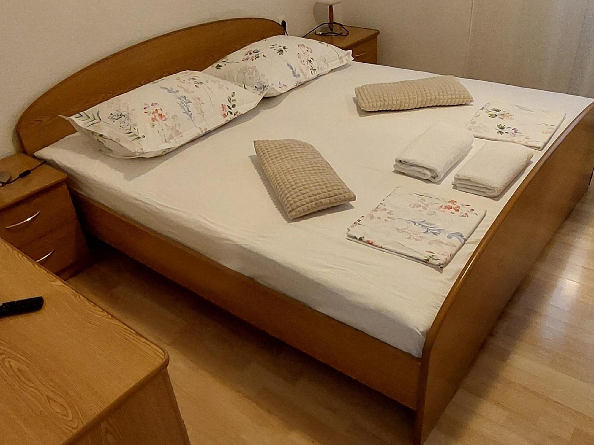 Apartmani Sonja Макарска Екстериор снимка