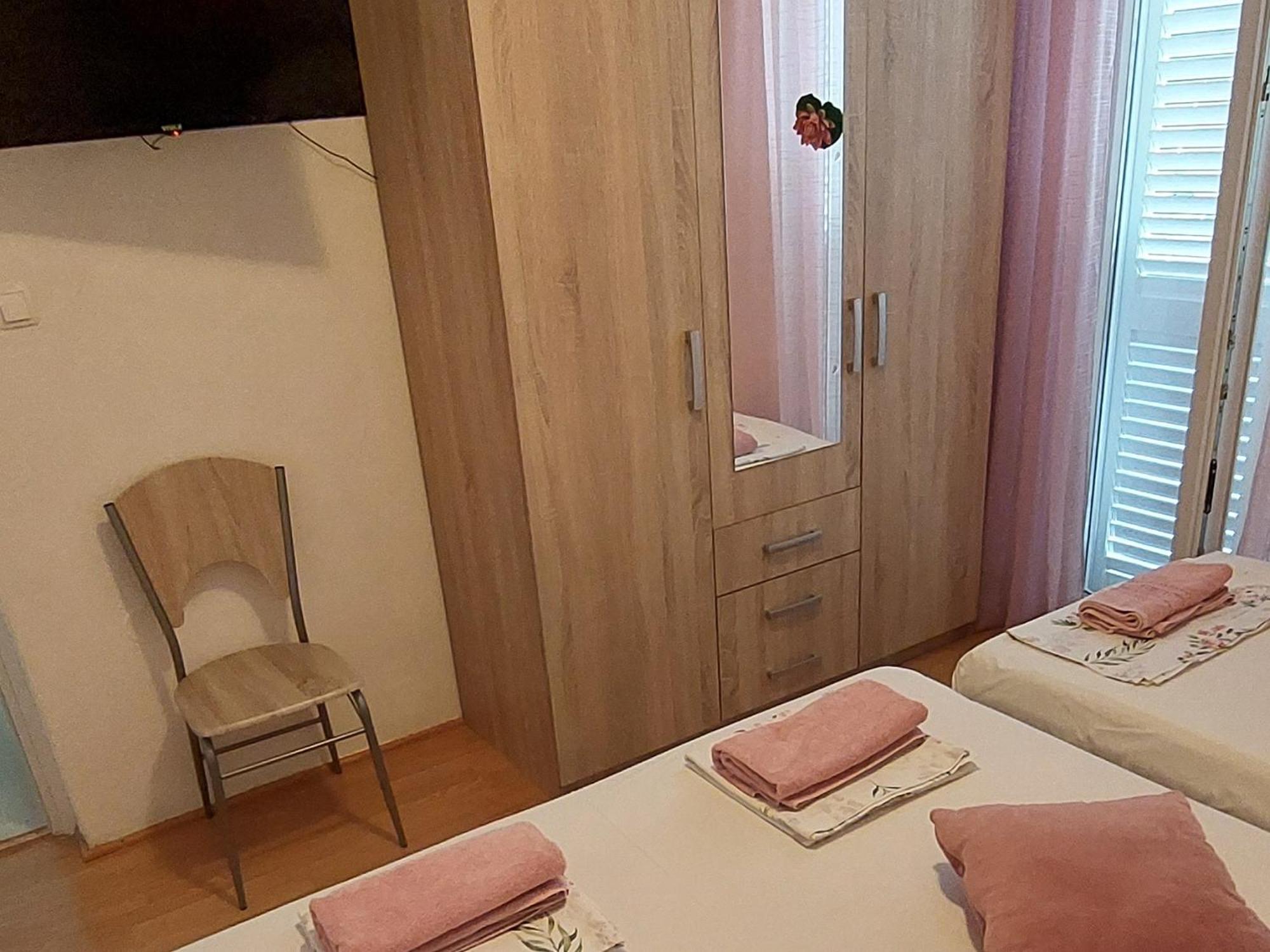 Apartmani Sonja Макарска Екстериор снимка