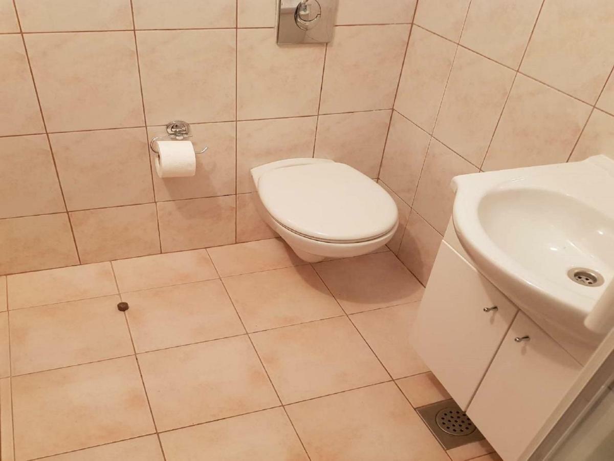 Apartmani Sonja Макарска Екстериор снимка